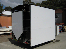 mobile cool room with bar